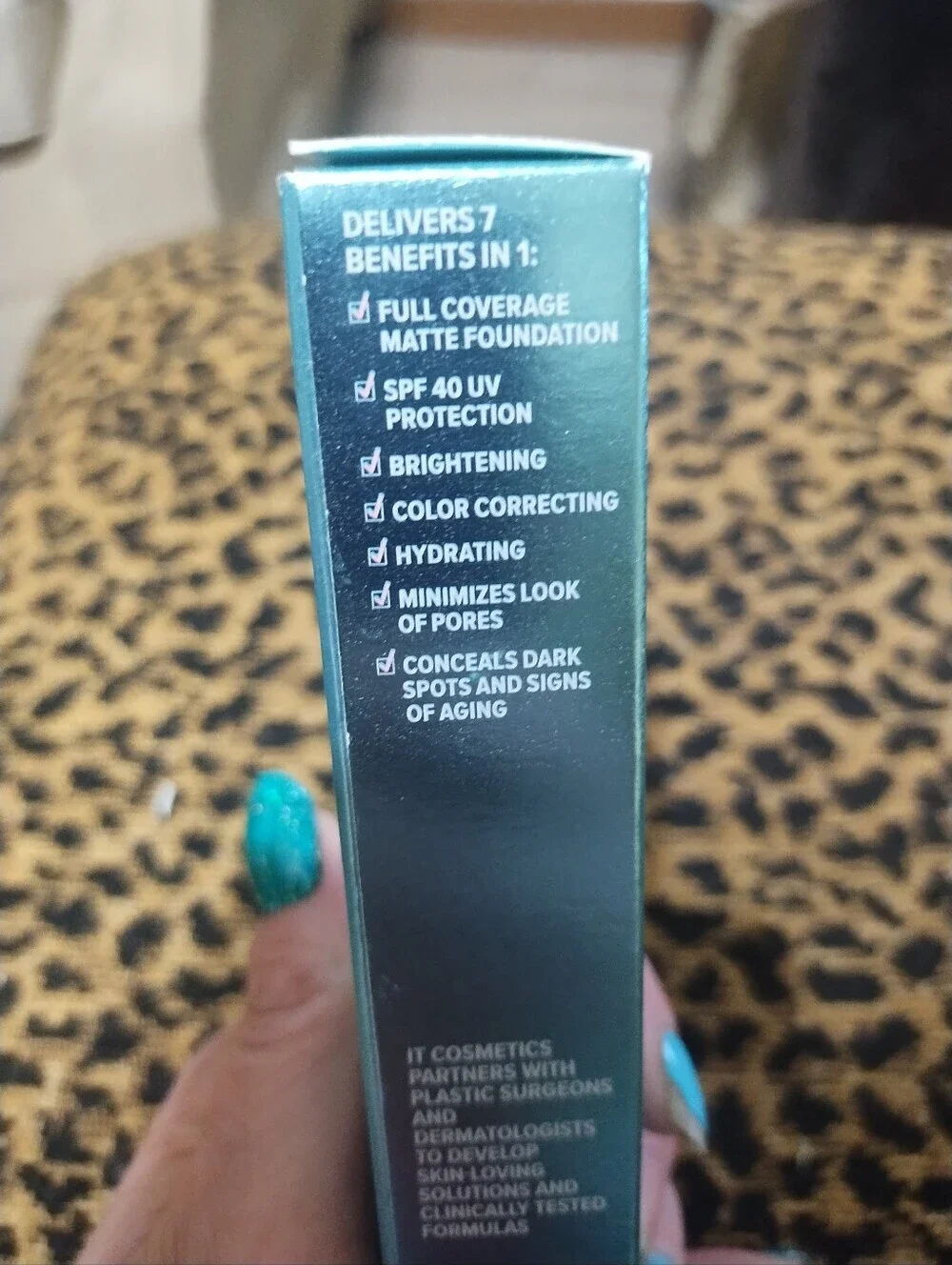 IT Cosmetics - CC+ Oil Free Matte Foundation In 